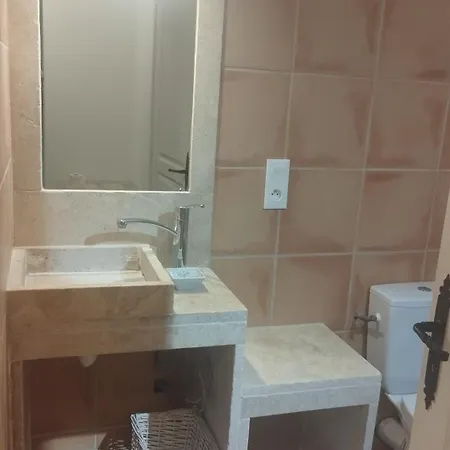 Chez Papy بيت ضيافة *