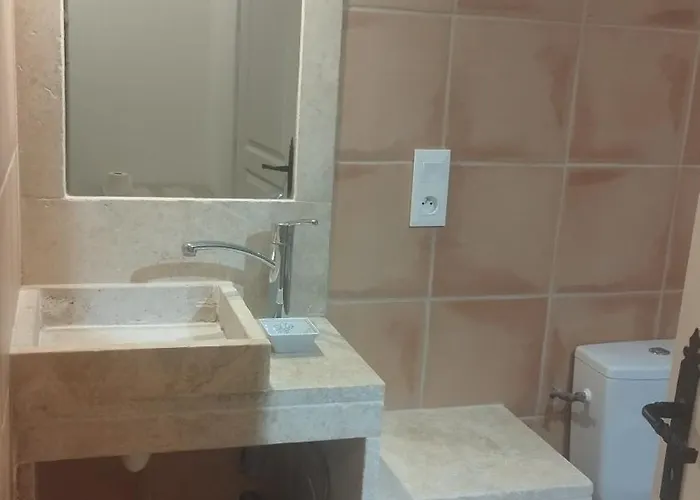 Chez Papy Πανσιόν *